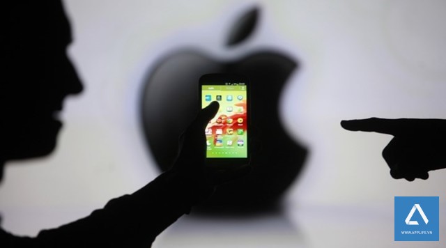 cia-worked-on-hacking-into-apple-iphones-claims-news-site_4177_720_400